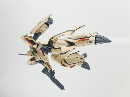 Delpi-Decal HG Macross Plus YF-19