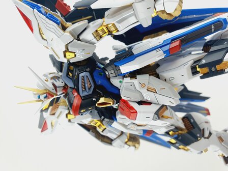 Delpi-Decal MGEX Strike Freedom Silver Holo