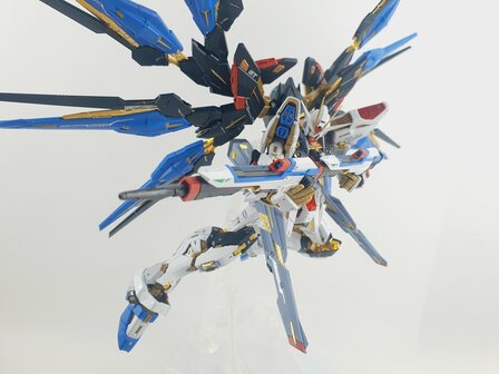 Delpi-Decal MGEX Strike Freedom Silver Holo