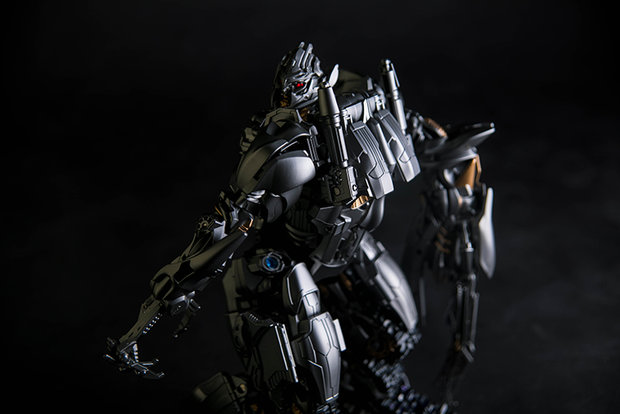 Black Mamba BMB LS06 Megatron