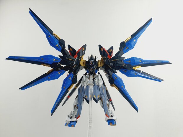 Delpi-Decal MGEX Strike Freedom Silver Holo