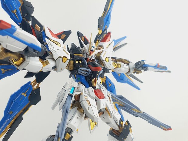 Delpi-Decal MGEX Strike Freedom Gold Normal