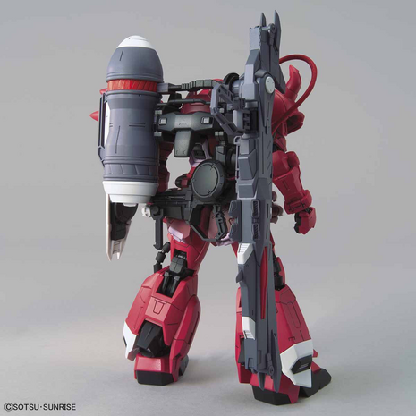 MG 1/100 Gunner Zaku Warrior (Lunamaria Hawke Custom)