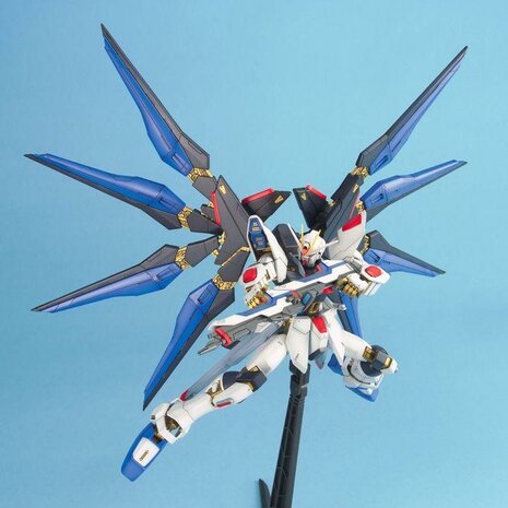 1/100 MG ZGMF-X20A Strike Freedom Gundam